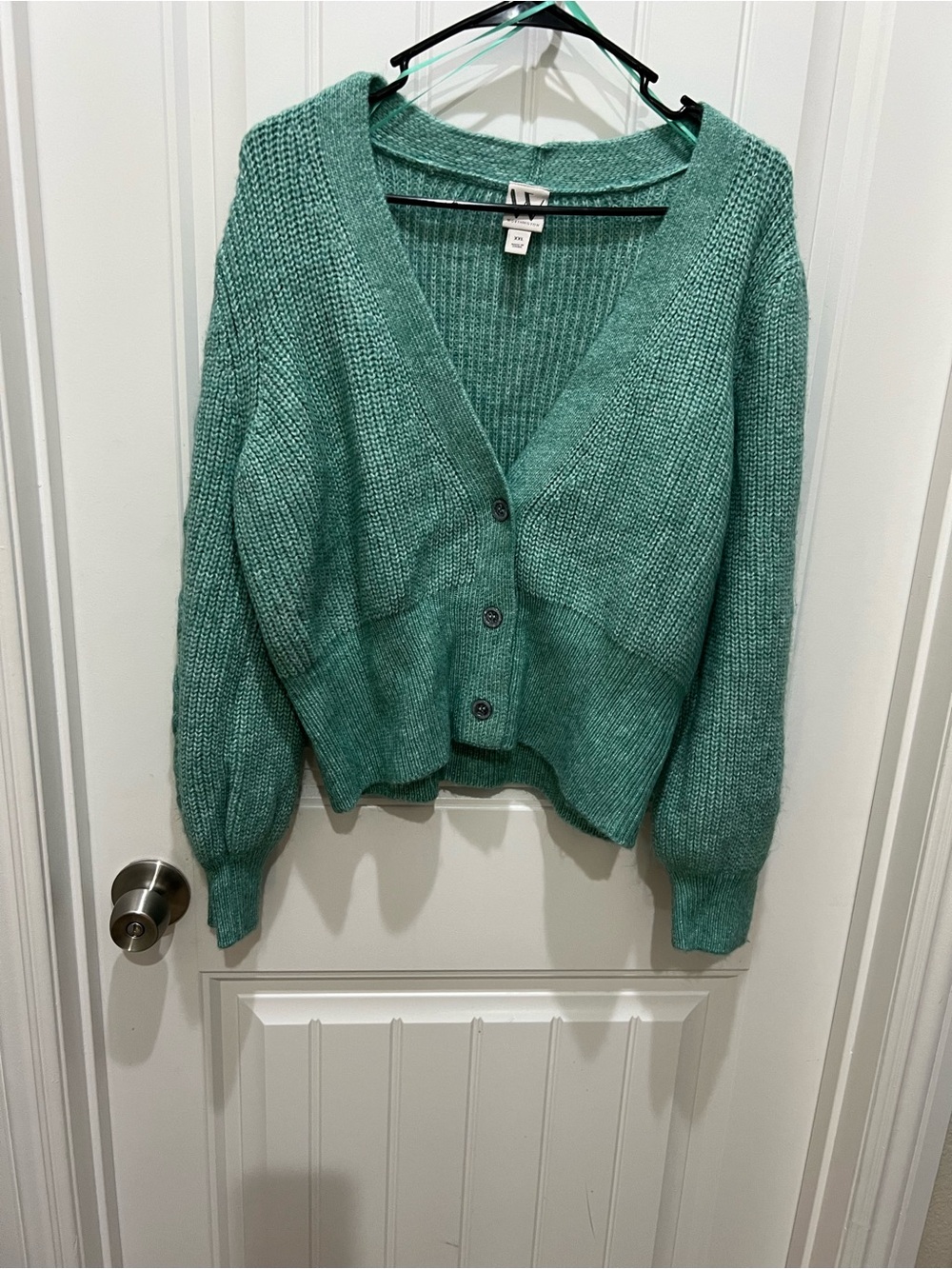 Worthington Mint Green V-Neck Button Cardigan